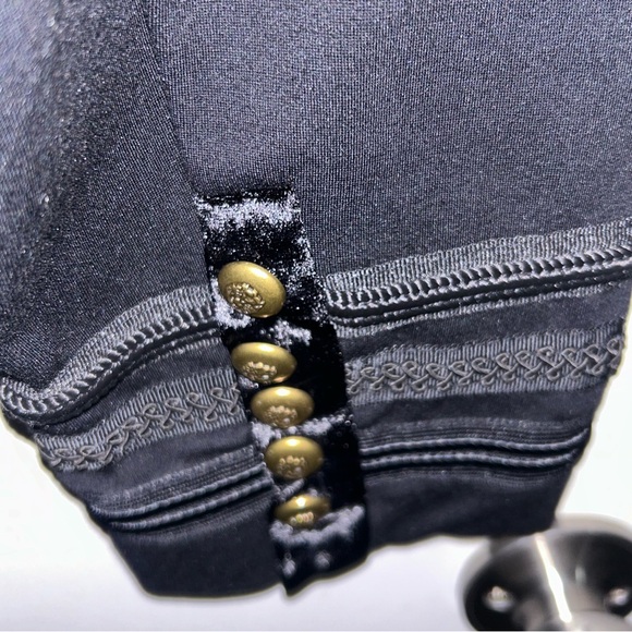 Torrid Jacket sz 3-Does not button up. Material has slight stretch - Picture 4 of 6